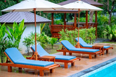 Sriwaree Pool Villa KhaoLak-8 meters pool