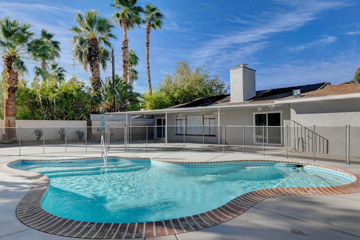 Brand New Luxury Retro Vegas Vintage Palace w Pool