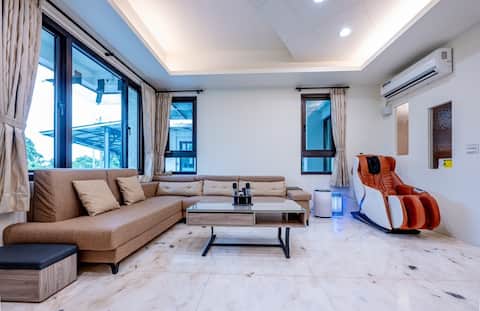 Yilan ~ Fei B&B Super Value B&B (Unlimited Singing Equipment, Mahjong Table, Massage Chair, Foosball