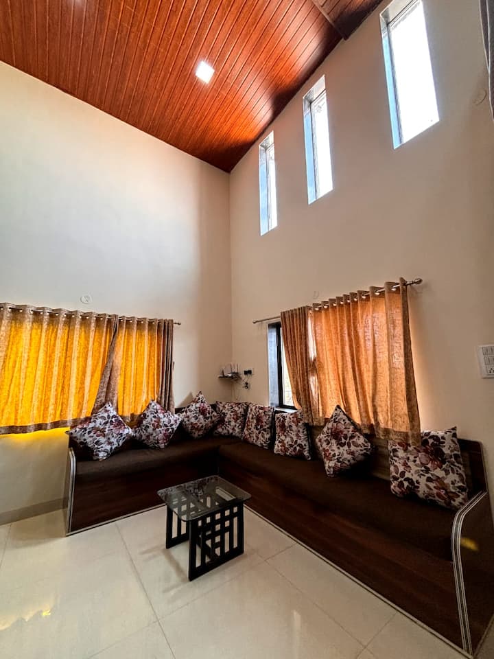 Aadi Villa Mahabaleshwar Stay With Scenic View - Wai