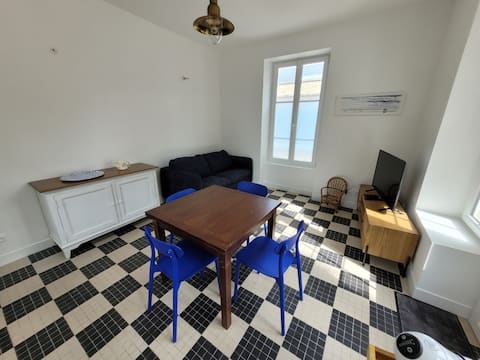 Top performing Airbnb: In the shade of the linden tree in Saint Aubin Sur Mer