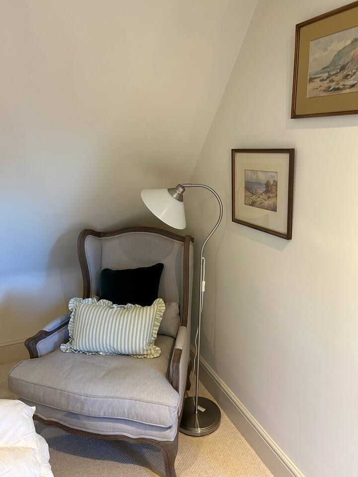Coates View - Cirencester