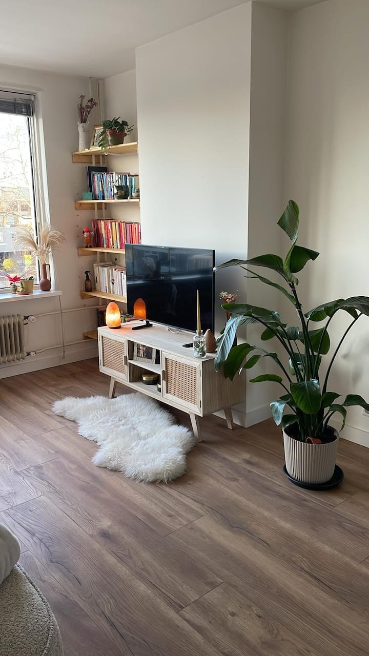 Cozy & Bright Stay Near The Hague - La Haya