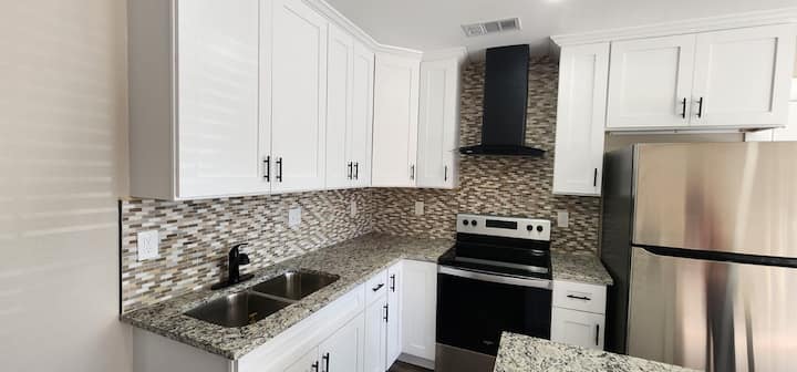 New Construction In 100 Acres - Palmer, TX