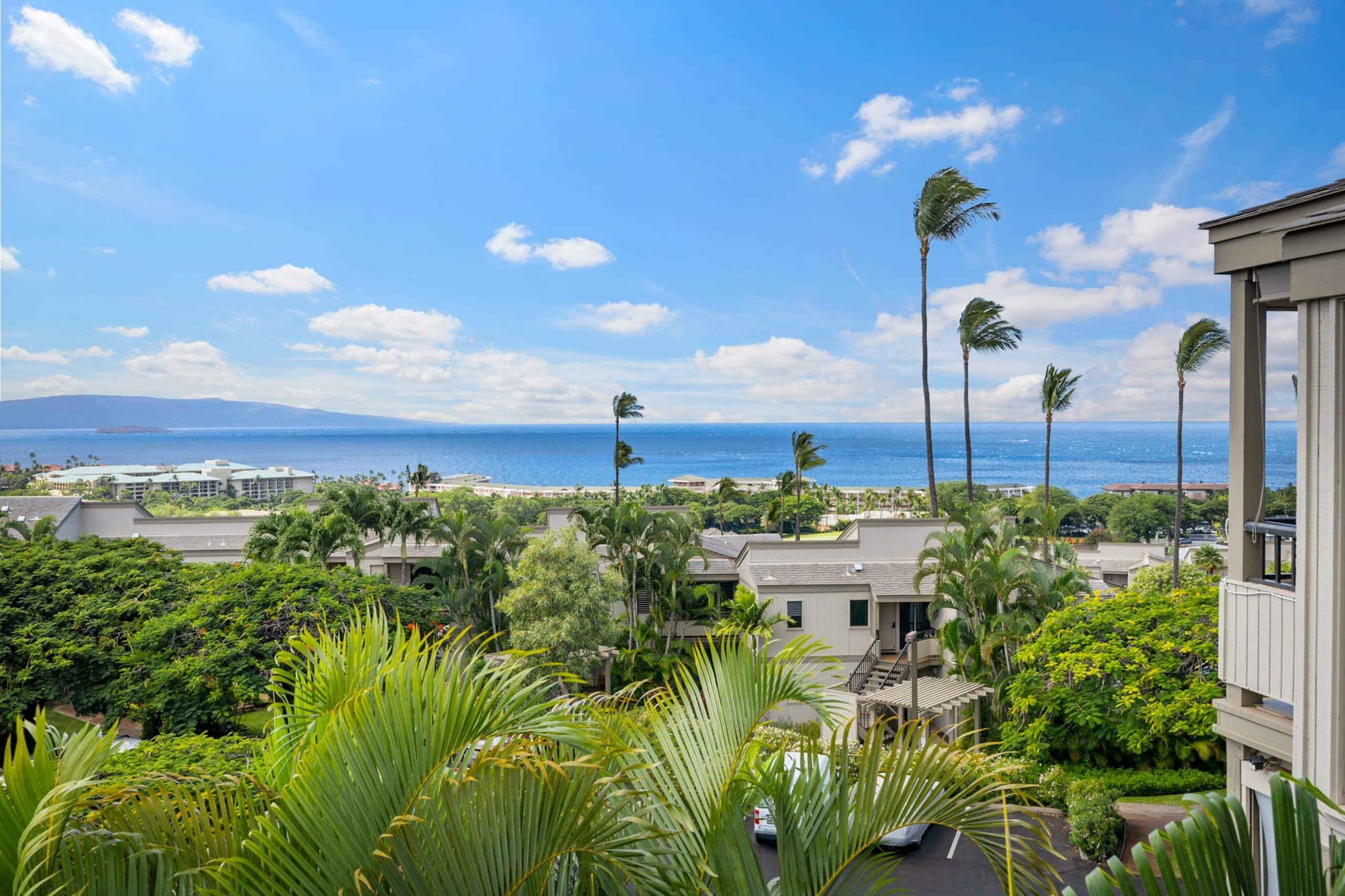 Condo in Wailea · ★4.9 · 2 bedrooms · 4 beds · 2.5 private baths - Image 31