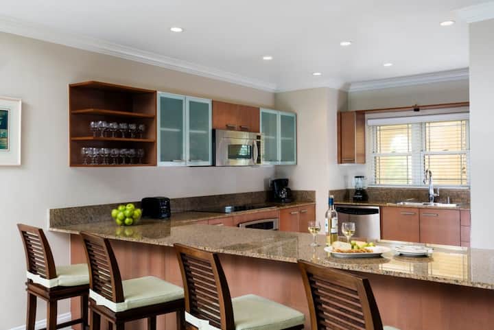4 BR PH, All Inclusive Suite at Alexandra Resort