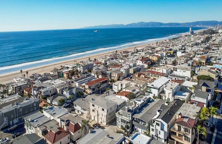 5 Bedroom Family Beach House*Ocean Views*Parking gallery image 5