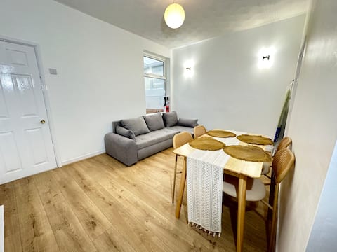 Large double room in Portsmouth