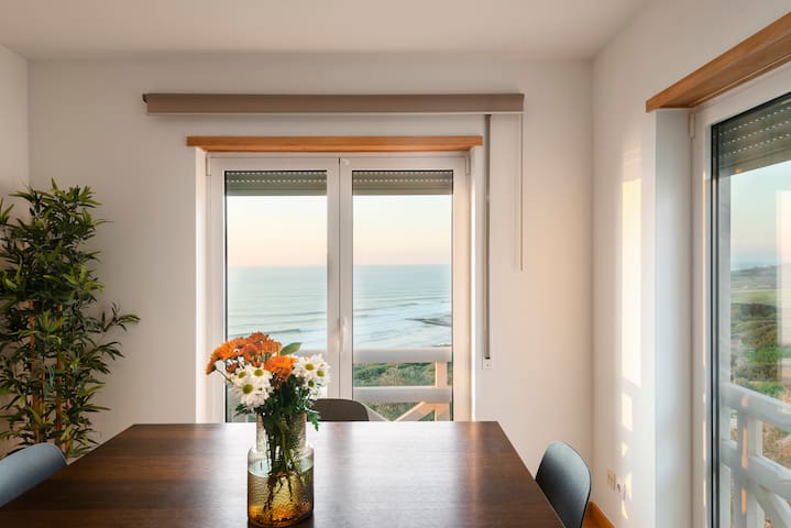 Penthouse seaview apartment Surfy Loungy Lodge