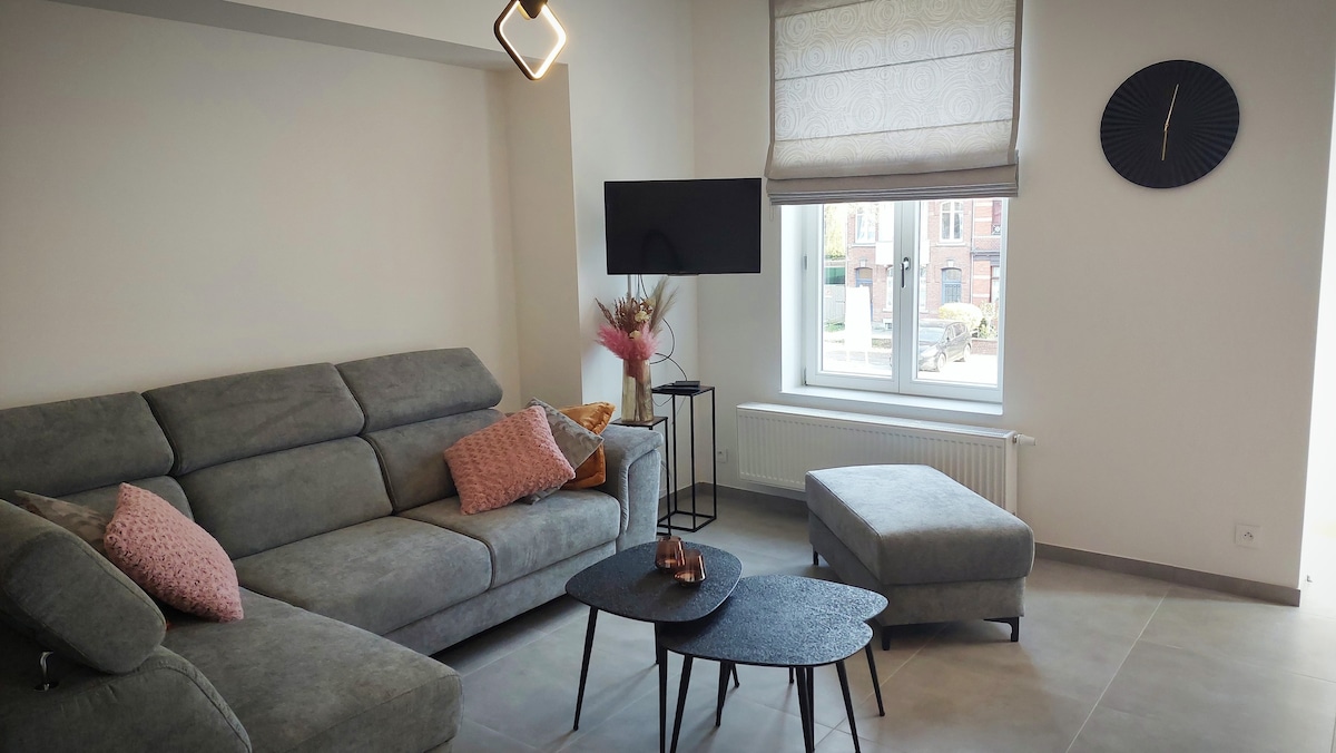 Top performing Airbnb: La Loggia Villa Raphaël Apartment in Wallonie