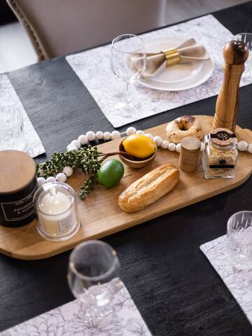 French Royal Experience 5B3B Grand House 3Parking gallery image 5