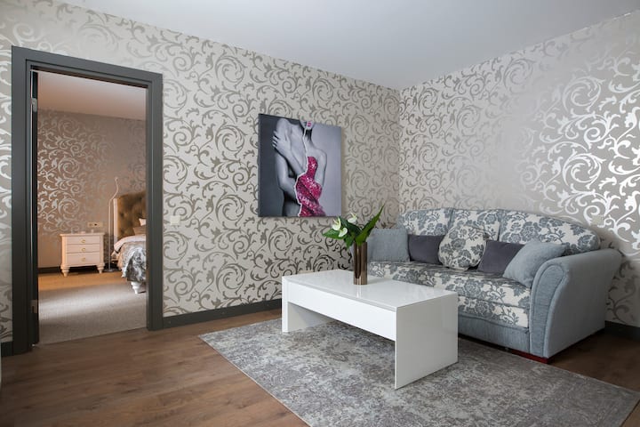 Luxury And Romance In Old Town - Riga