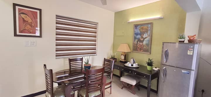Dining area image 3