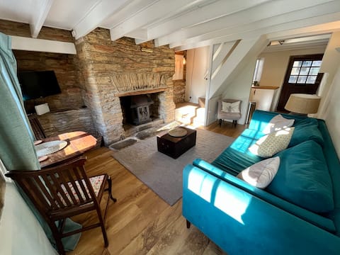 Top performing Airbnb: Cosy cottage near the sea, Chillington, South Hams in Stokenham