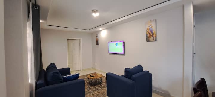 2 Bed Apartment In Emerald Hill - Harare
