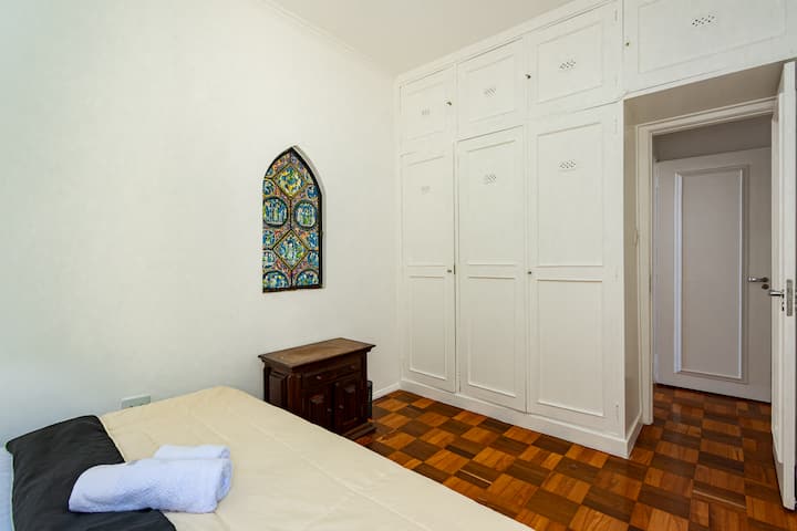 غرفة النوم 1