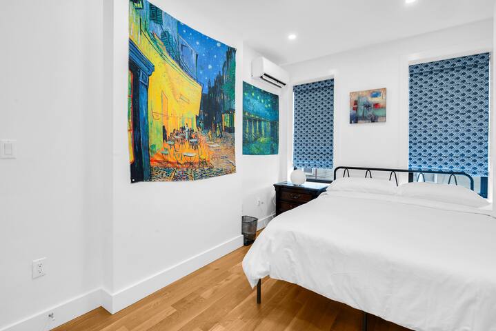 Lux Light Filled Crown Heights Townhouse Unique gallery image 2