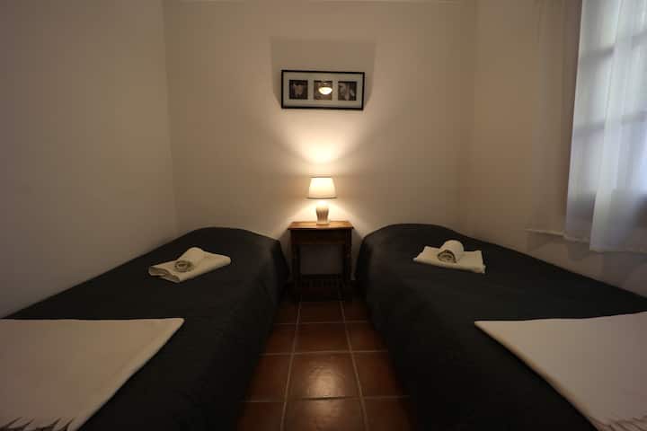 ZIMMER - DORMITORIO - SPAVAĆA SOBA - SPAVAĆA SOBA