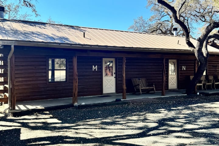 Duplex-style Cabin On The Frio - Leakey, TX