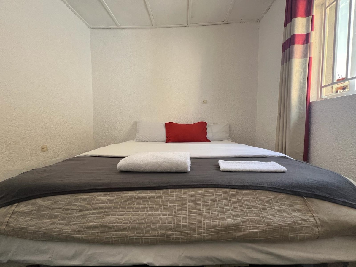 საძინებელი 1