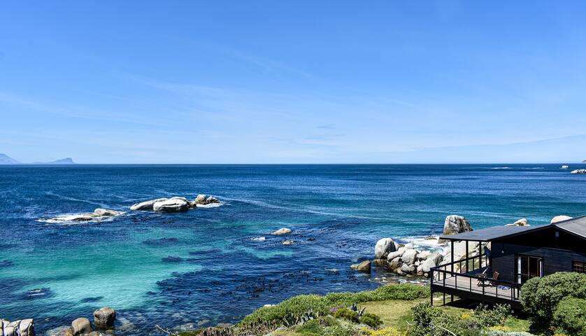 The Lobster Pot – Simons Town Holiday Cottage gallery image 4