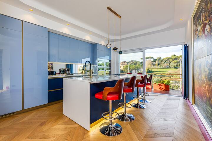 Luxury penthouse con terrazza e idromassaggio gallery image 3