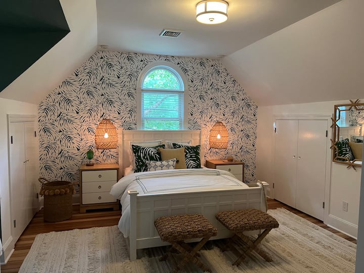 Ოთახი ავტოფარეხზე