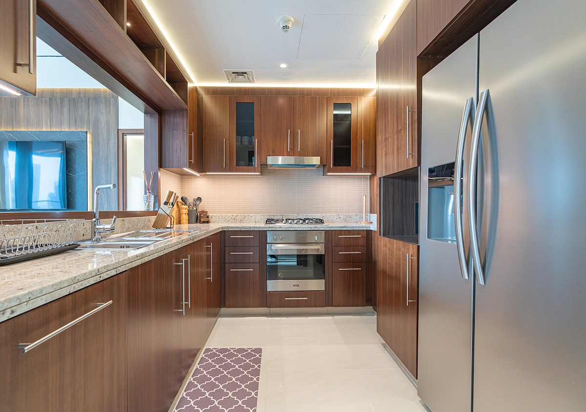 2 Bedroom Furnished Apartment with Burj Khalifa & Fountain View | Boulevard Point 4