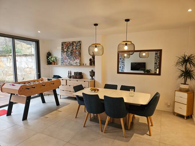 Villa 180SQM, center, 4rooms, 8pers, Pool & Garden gallery image 4