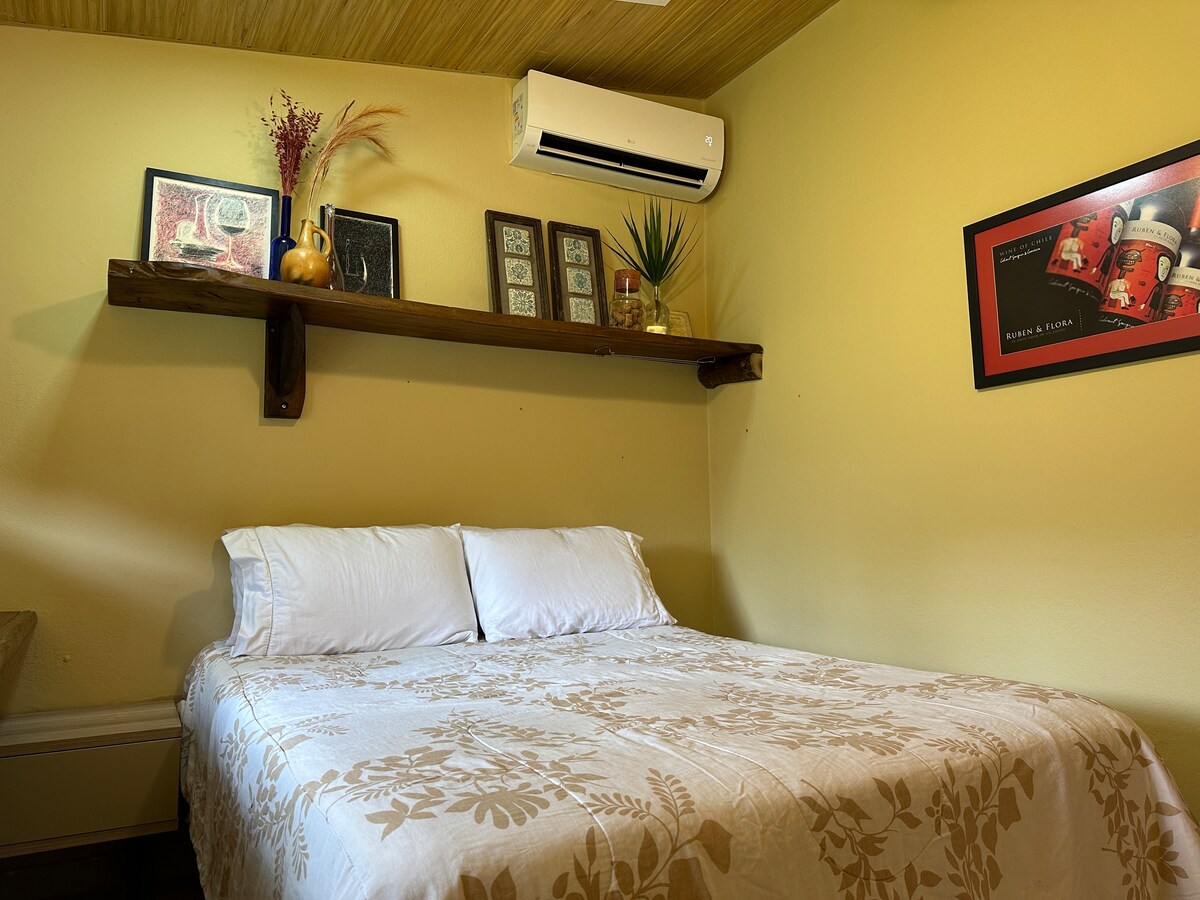 Top Airbnb: Flat for 4 in Barra de São João in Casimiro De Abreu