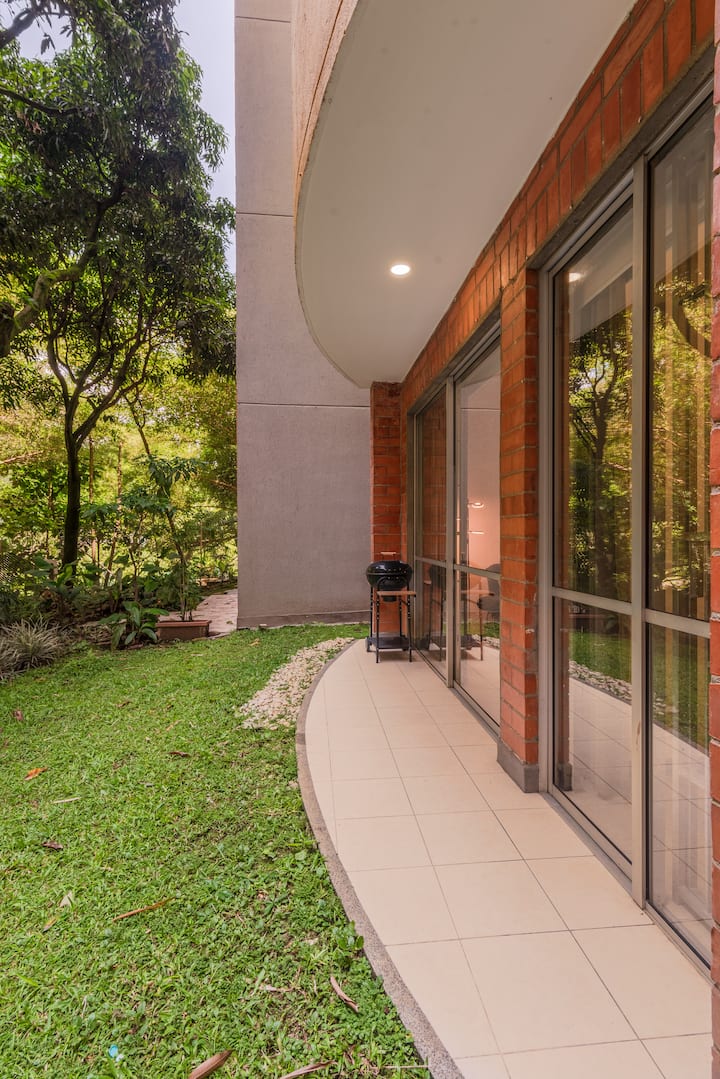 Condo In El Poblado Pool, & Gym 9913 - 麥德林