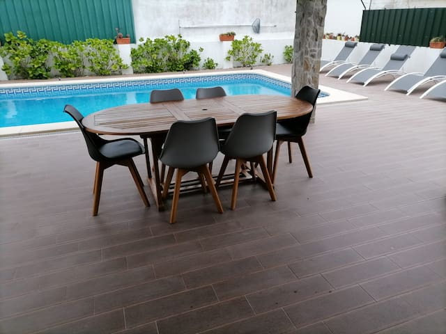 Listing in South Lisbon