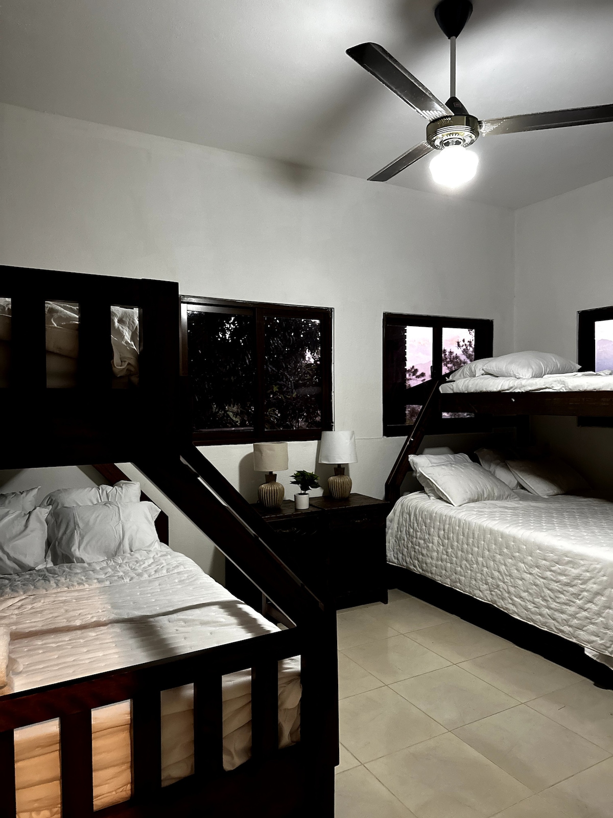 غرفة النوم 2