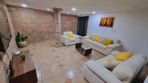 Popular Airbnb listing: Casa del Rincón (10 minutes from Corregidora Stadium) in Corregidora