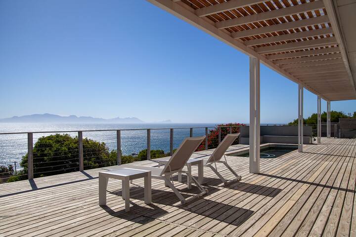 The Belafonte Beach Bungalow