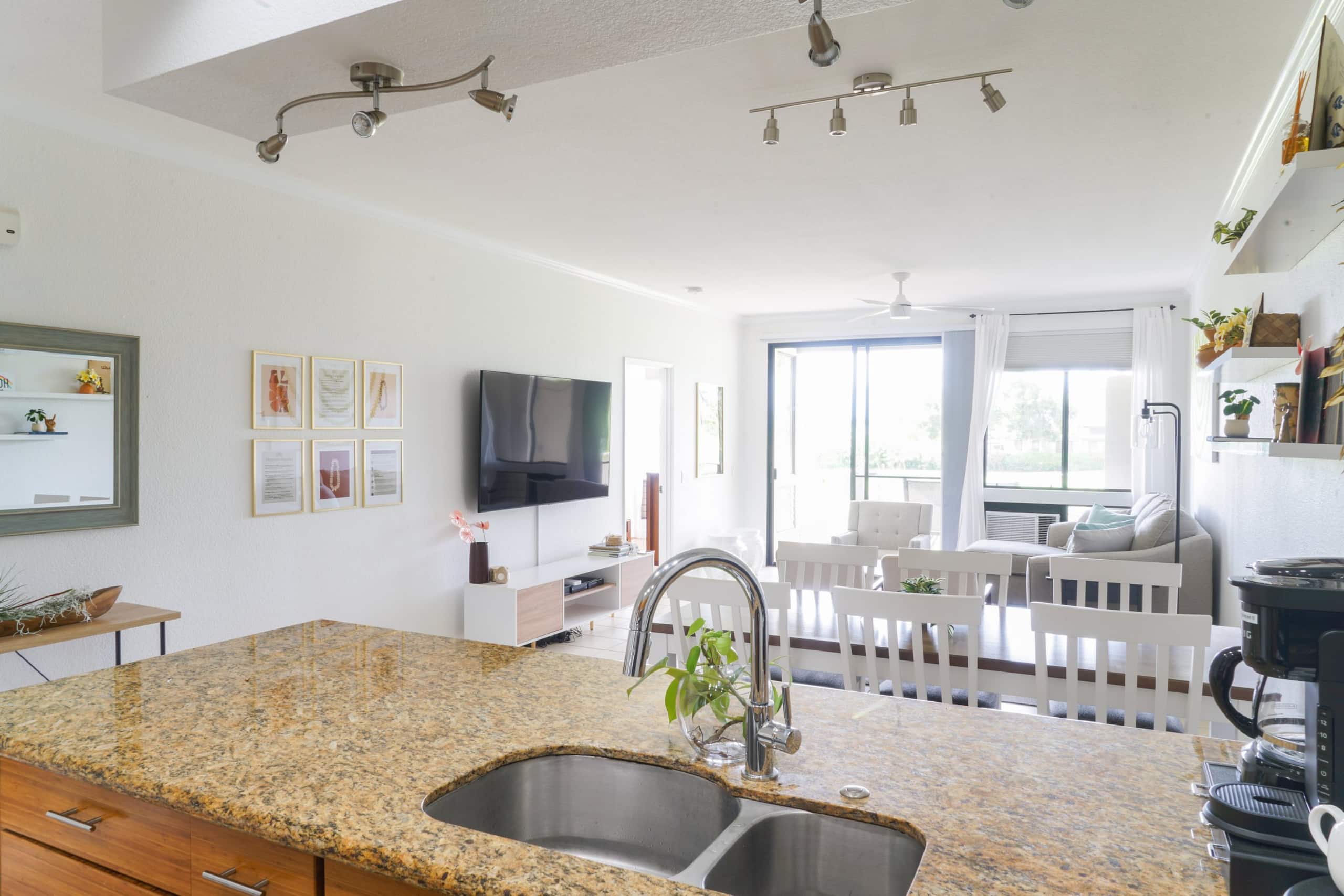 Condo in Wailea · ★4.95 · 2 bedrooms · 3 beds · 2 private baths - Image 5