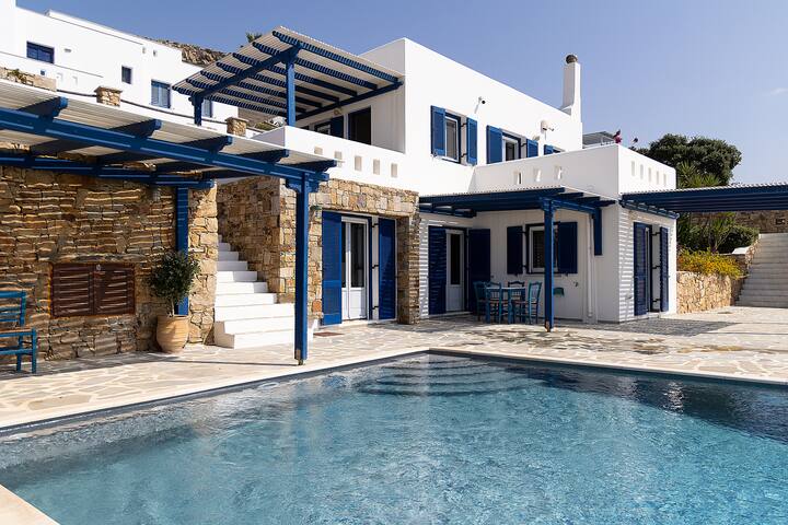 Elanora Villa gallery image 3