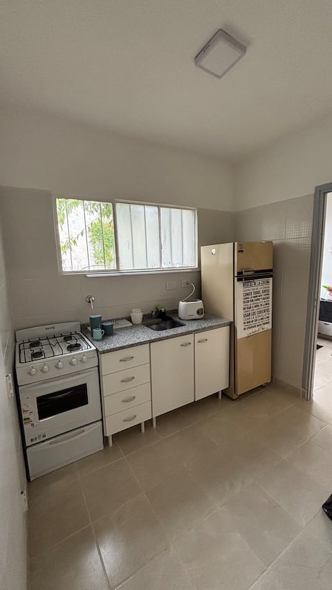 Top performing Airbnb: A spacious, centrally located house in Departamento Rawson