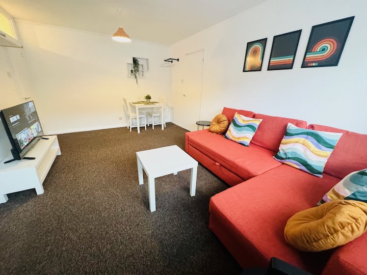 Luton Parkway Station Apartment - Luton