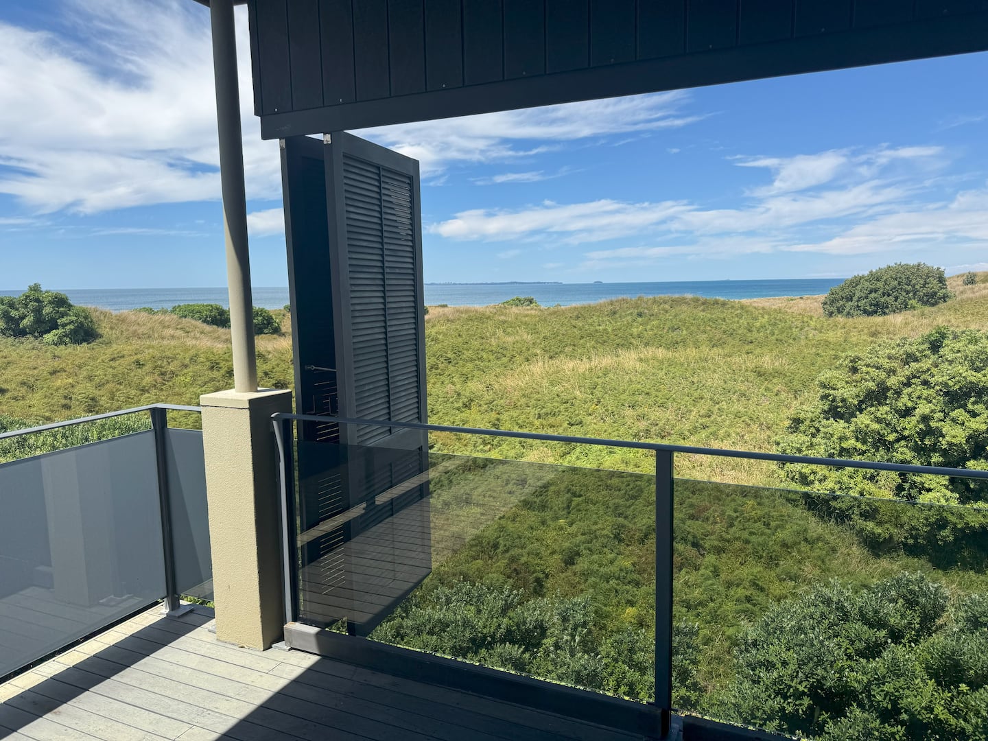 Beautiful Beach Front Papamoa 5