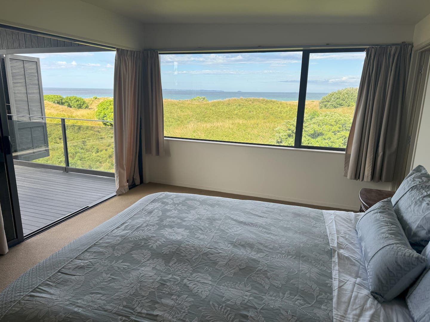Beautiful Beach Front Papamoa 3
