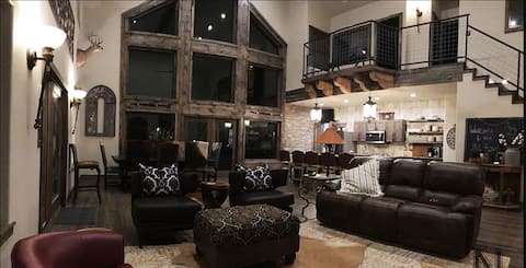 Frio River Private Ranch House