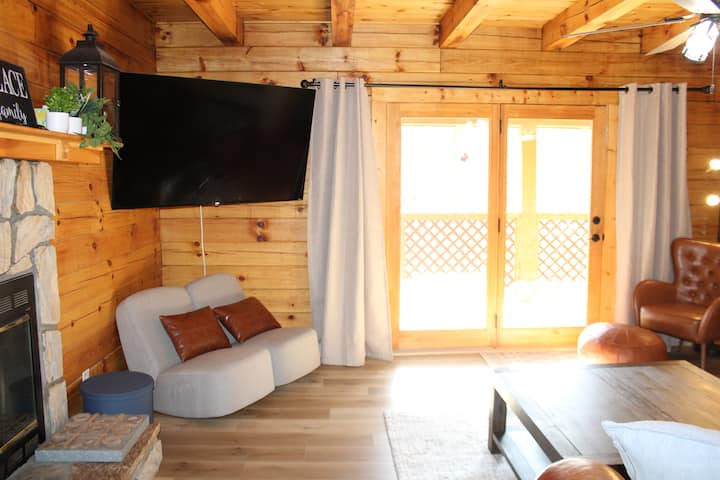 Luxury 5br Family Friendly Cabin W Arcade & More - Waynesville, NC
