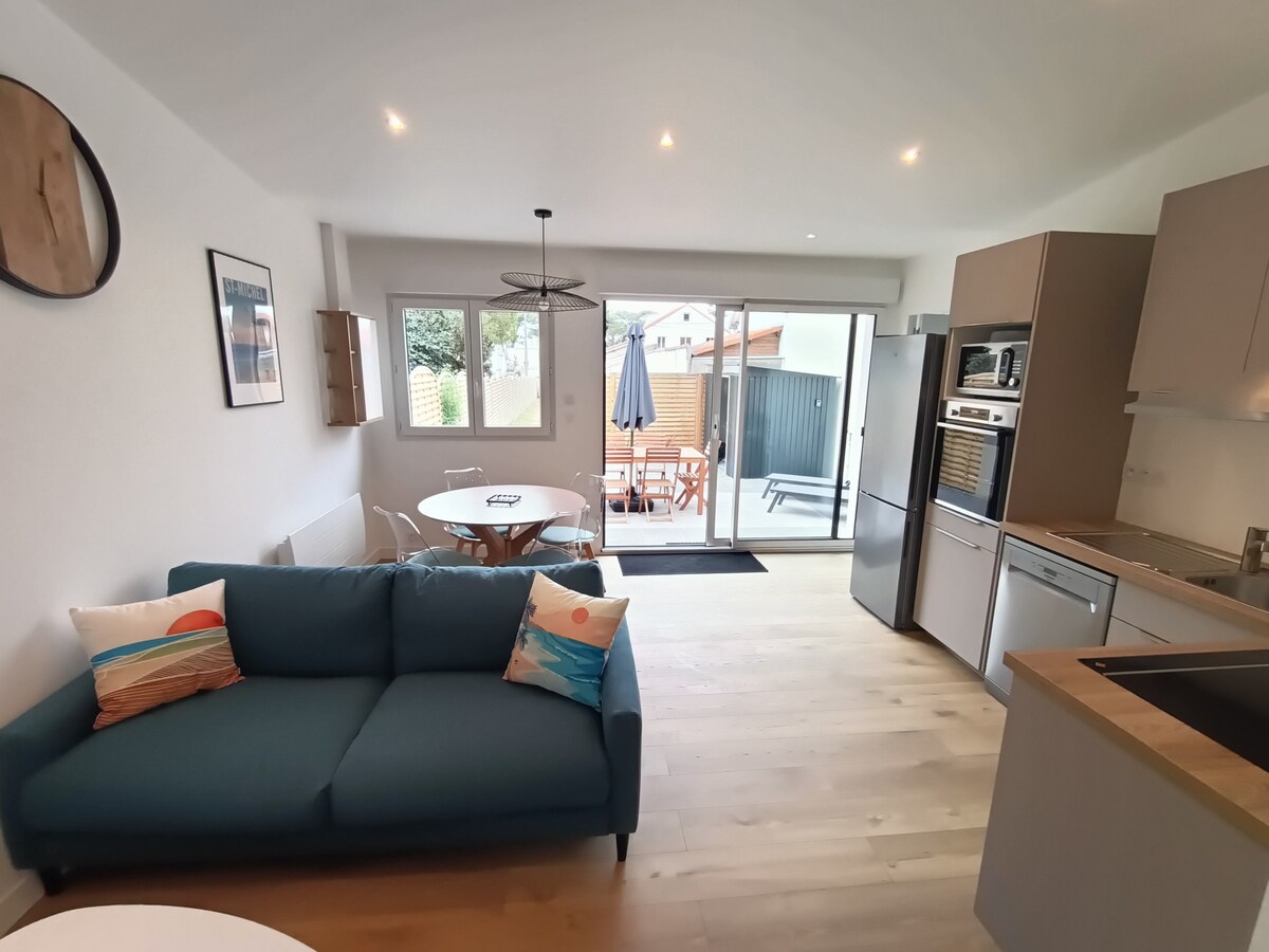 Top Airbnb: House 4 people 300 m from the sea & close to city center in Saint Brevin Les Pins