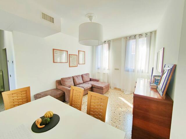 3 – App. Deluxe 3 camere San Marco Vista Canale