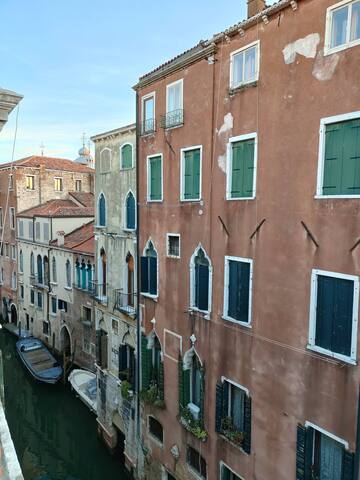 3 – App. Deluxe 3 camere San Marco Vista Canale gallery image 5