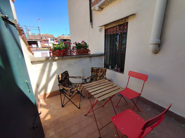 3 – App. Deluxe 3 camere San Marco Vista Canale gallery image 2