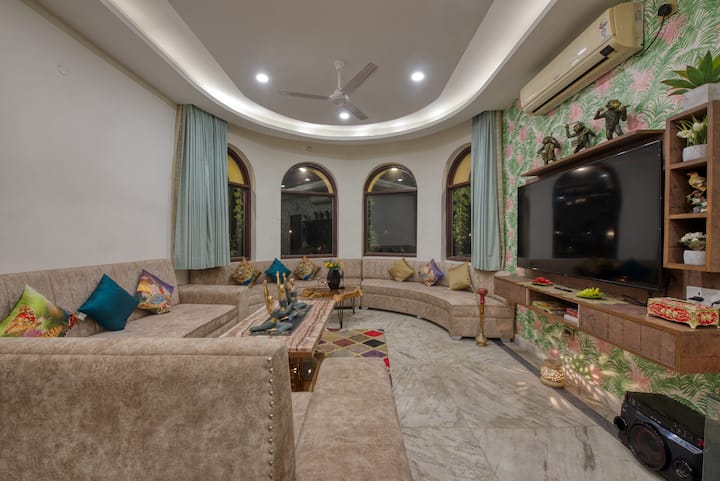 Sunahari Bagh- Pet-friendly Villa W/ Pool-gurgaon - Gurgaon