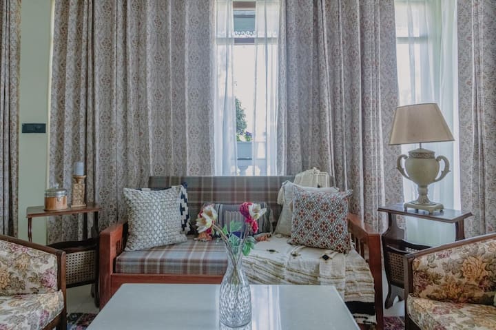 One Bhk Apartment In Mussoorie Near Mall Road - Mussoorie