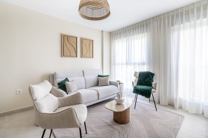 Stylish Flat In Perfect Location - Estepona